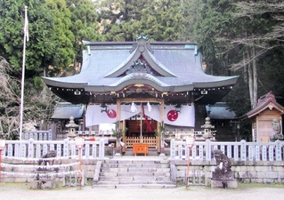 神戸市北区の湯泉神社。かつて神主職が湯口東西屋を兼任で担っていたという