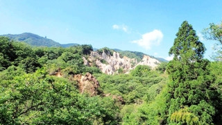 宝塚から有馬に向かう途中にある蓬莱峡。瑞渓も通ったとされる