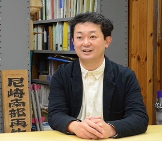 学生時代を振り返る若狭健作さん＝尼崎市南武庫之荘３