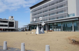 イベント用に貸し出しが試行される風の広場＝三田市三輪２