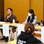 専門家らが障害のある子の進路について具体例を交えながら話した＝三田市川除