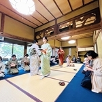 昨年１１月、念仏寺で開かれた「有馬大茶会」