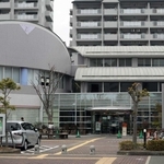 老朽化が進み、新商業施設への機能移転が予定されるフラワータウン市民センター＝三田市武庫が丘７