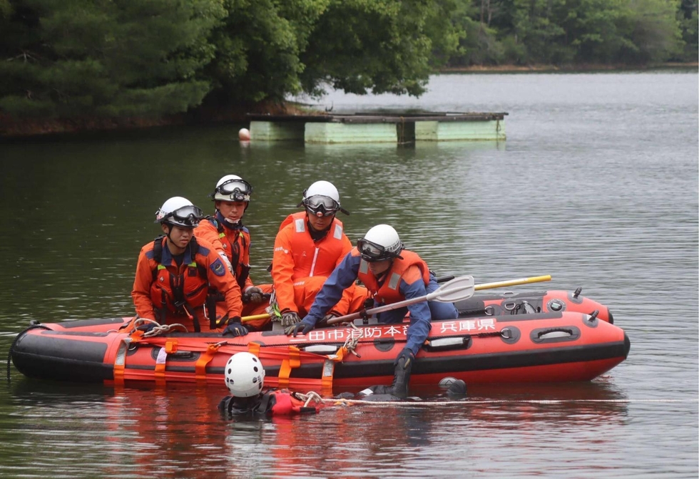 風水害シーズン、夏休みの水難事故防げ 三田市消防が千丈寺湖で救助