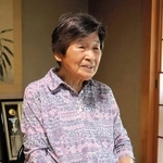 三田空襲の体験などを話す志儀喜代美さん＝三田市三田町