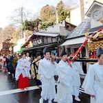 ＜有馬温泉つうしん＞伝統行事「入初式」　恩人に初湯を供え感謝