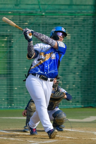 活躍が期待される兵庫ブレイバーズの米山航平外野手（球団提供）