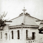 西洋風建築の本温泉（１８８３年）
