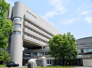 三田市民病院＝三田市けやき台３