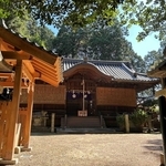 和爾下神社の境内