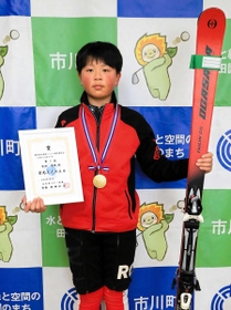 市川町の柴田周明君も県代表として同じ大会に挑む＝市川町役場
