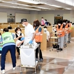 ６４歳以下の集団接種が始まった宍粟市＝宍粟市一宮町福野、旧Ａコープみかた店