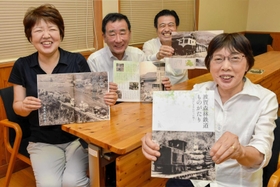 波賀森林鉄道の冊子を発行した波賀元気づくりネットワーク協議会のメンバー＝宍粟市波賀町上野