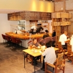 複合施設に入るレストラン「ＫＵＭＯＴＳＵＫＩ」。７月下旬には住民向けにお披露目会も開かれた＝佐用町平福