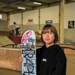 国際競技会「Ｘゲームズ」のスケートボード競技に出場する前田日菜さん＝宍粟市山崎町中井、ｈｉｎａスケートパーク