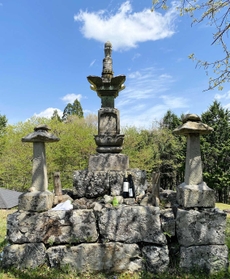 蘆屋道満塚＝佐用町大木谷
