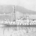 相生の初代ペーロン舟。最古の写真という（相生市立歴史民俗資料館提供）