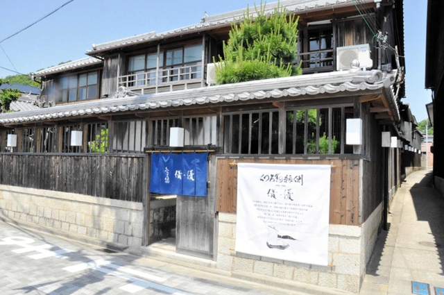 古民家カフェ「くつろぎの縁側　優・優」＝赤穂市坂越