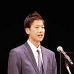 闘病の経験や「奇跡のバックホーム」を語る横田慎太郎さん＝相生市文化会館なぎさホール