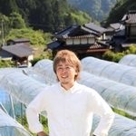 ワイナリー開設の夢を語る田中さん＝上郡町細野