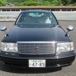 上郡町が売却する議長用公用車「クラウン」（上郡町提供）
