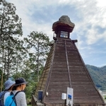 音声ガイドが設置された高瀬舟灯台＝東有年八幡神社
