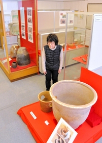 播磨の近世城下町５カ所を出土遺物で紹介する特別展＝有年考古館