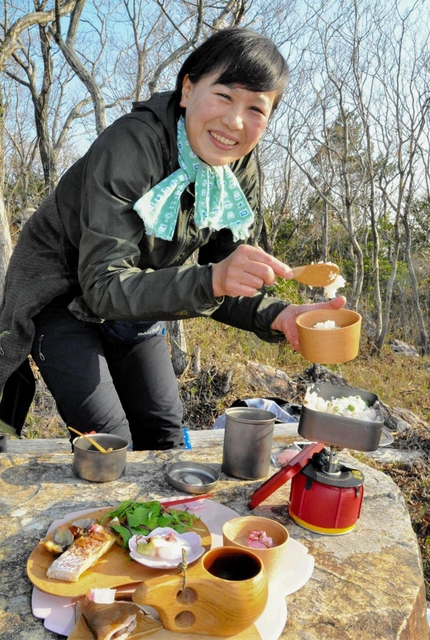 春田千明さん＝雄鷹台山頂