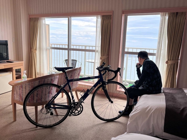 自転車を部屋に持ち込んで宿泊できるホテル万葉岬＝相生市相生