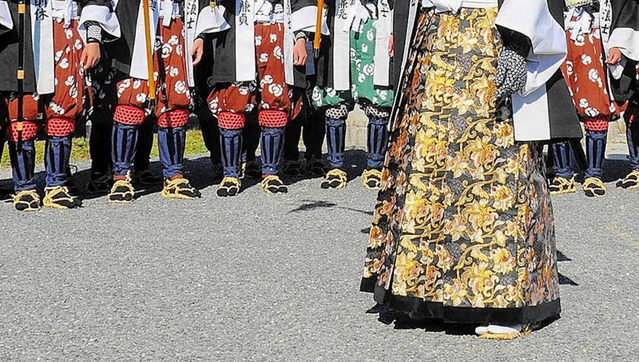 手作りのわらじは赤穂義士祭の参加者に提供されている＝２０２１年１２月、赤穂市内