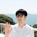 「ジャズは限りなく自由で、失敗すら肯定してくれる」と魅力を語る松尾哲治さん＝赤穂市御崎