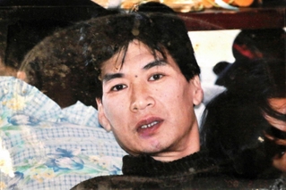 キッチンに飾られる望月さんの写真