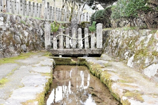 日本酒発祥の地とされる「ぬくゐの泉」＝宍粟市一宮町能倉