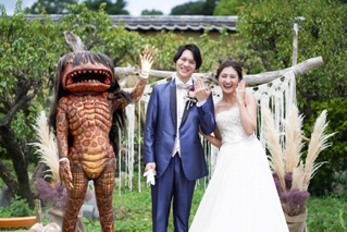 結婚式にカッパの妖怪ガジロウがお祝いに来てくれる（ＰＡＧＥ提供）
