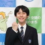 「全力の滑りを見せたい」と意気込む柴田詩葵さん＝市川町役場