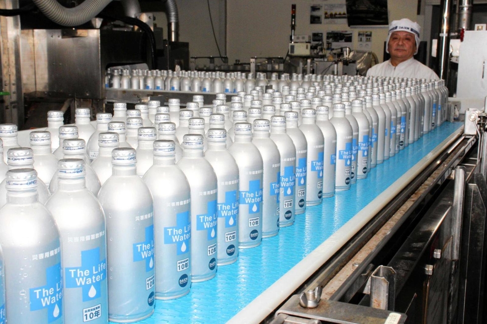 新品・災害時の備蓄水に。安全な飲用水を作る浄水器 ポタポタ