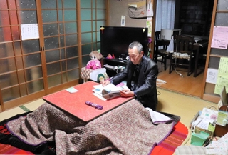 貸し出す空き家の一部屋。家の持ち主が残した家財道具はそのまま使うことができる＝佐用町西河内