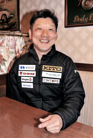 昨年春から赤穂に移住した、パラスノーボード日本代表の大岩根正隆選手＝赤穂市内
