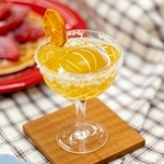 地酒「乙女」にマーマレードを添えたカクテル（赤穂市提供）