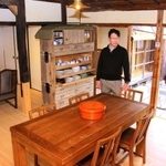 ＣＦの資金を活用して完成した旧小国家住宅の宿＝福崎町山崎