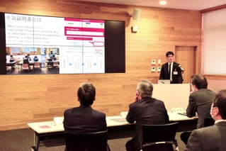 能登半島地震の被災地支援活動に派遣された市職員による報告会＝たつの市龍野町富永、たつの市役所