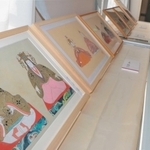神戸の仏画家豊田和子さんが描いたひな人形絵の作品展＝赤穂市立民俗資料館
