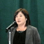 命のはかなさ、尊さを中学生に説いた「復元納棺師」の笹原留似子さん＝赤穂市塩屋、赤穂西中学校