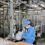 農薬と動物用医薬品を手がけるハヤシアグロサイエンスの工場＝赤穂市加里屋