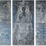 真鍮泥が使われていた仏画「紺紙金泥釈迦三尊十六羅漢像」。中央に釈迦三尊、残り４枚に羅漢が描かれている（太子町提供）