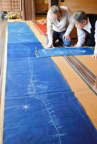 龍野電鉄の全線図（左）と姫路延伸の計画図（中央）＝たつの市龍野町日飼