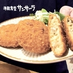 「全国コロッケフェスティバル」でグランプリに輝いたたつの・室津産のカキを使ったクリームコロッケ＝姫路市飾磨区恵美酒