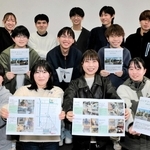 赤穂市内の飲食店を取材して、バリアフリーマップを作成した関西福祉大学の学生＝赤穂市新田