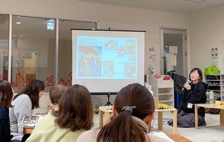 福崎町や町産もち麦についての勉強会の様子＝東京都北区（福崎町提供）
