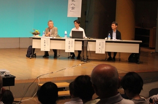 「知の巨人と故郷」をテーマにした歴史学者らによるシンポジウム＝福崎町福田